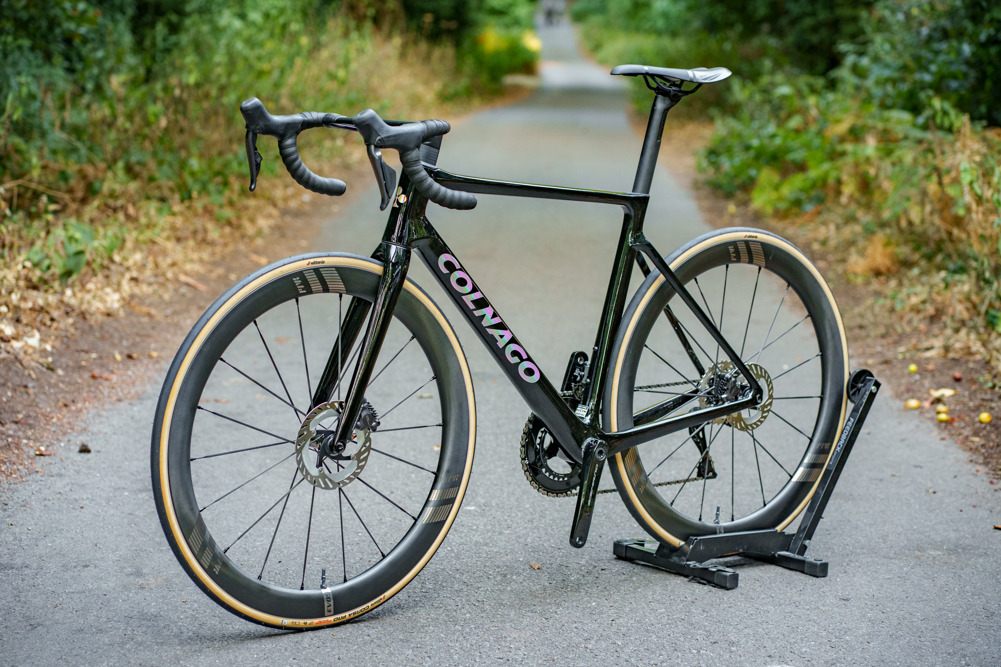 New Colnago V4RS Ultegra Dura Ace Di2 Disc Road Bike 510 Medium Carbon Wheels - Image 6