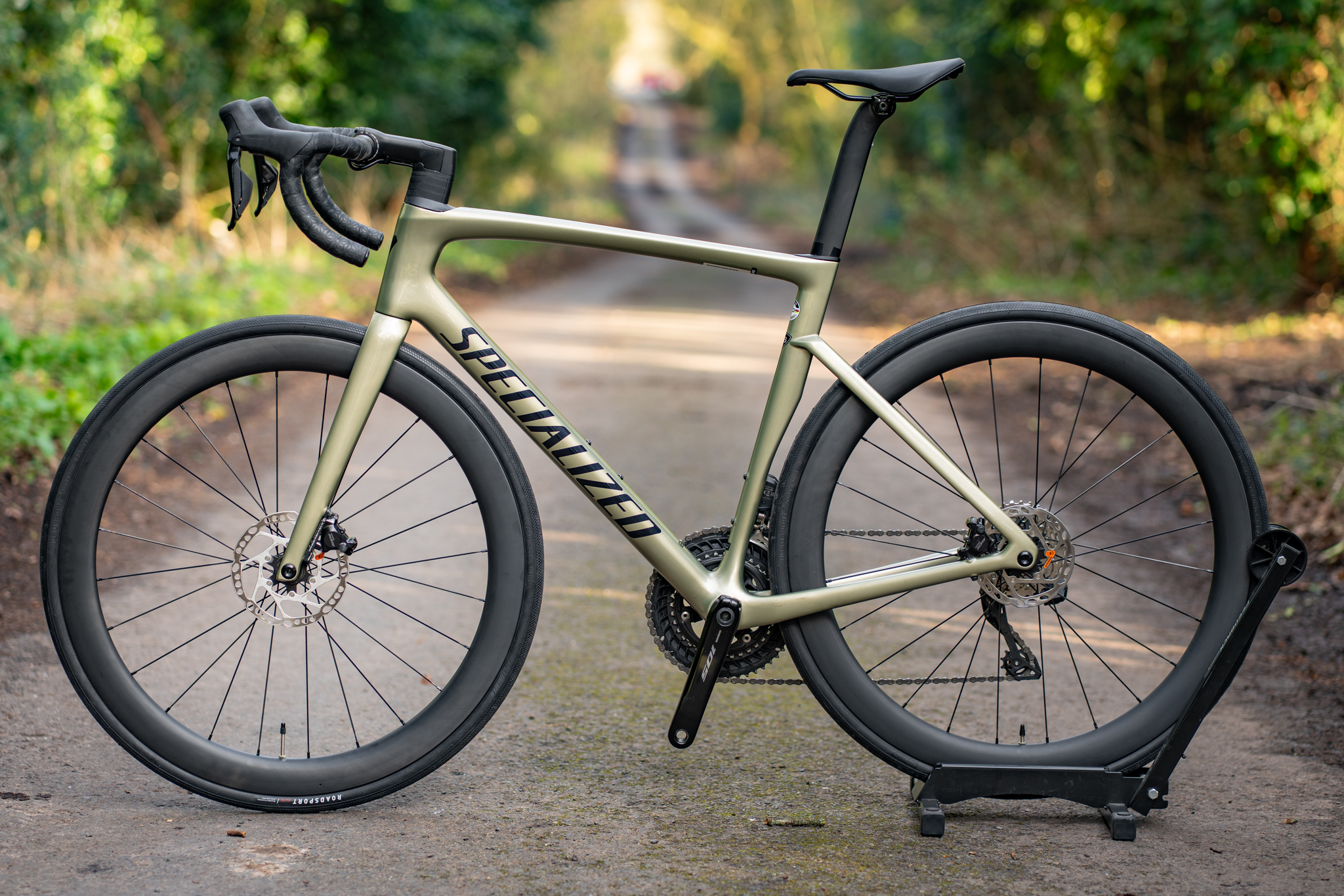 Specialized Tarmac SL7 105 Di2 Disc Carbon Road Bike 56cm Large Carbon Wheels - Image 6